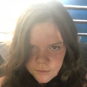 Meet your Posher, Lainie